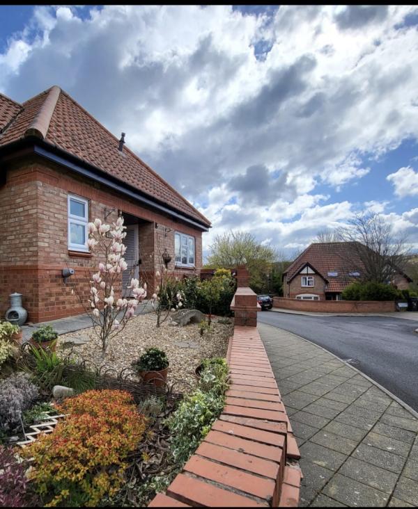 1 bedroom bungalow in Owlthorpe House Exchange