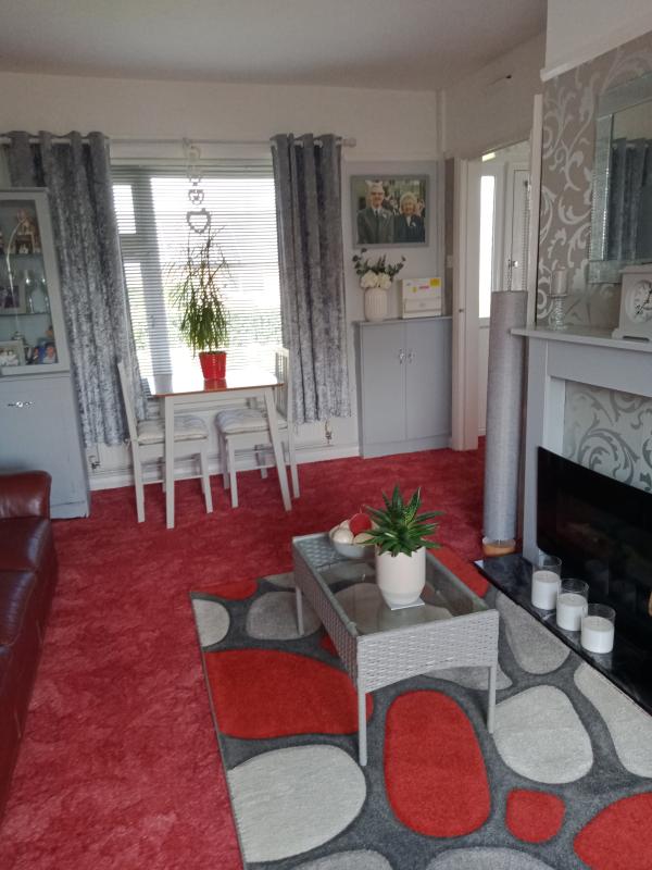 2 bedroom bungalow in Mold Yr Wyddgrug House Exchange