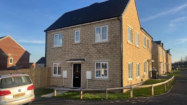 2 bedroom house in Harrogate House Exchange