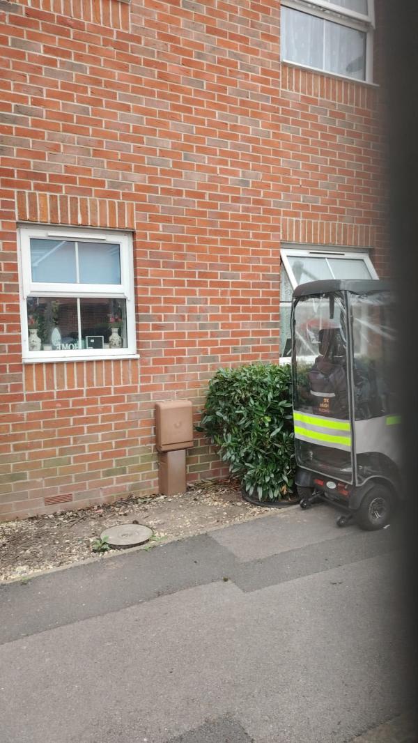 1 bedroom flat in Chichester House Exchange