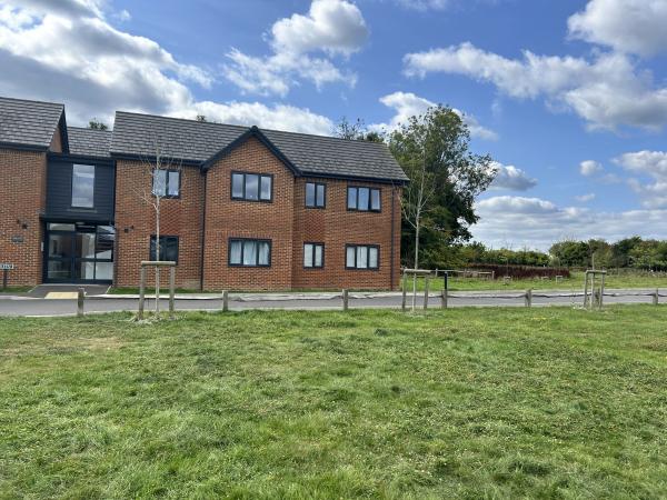 2 bedroom flat in Crawley Down House Exchange
