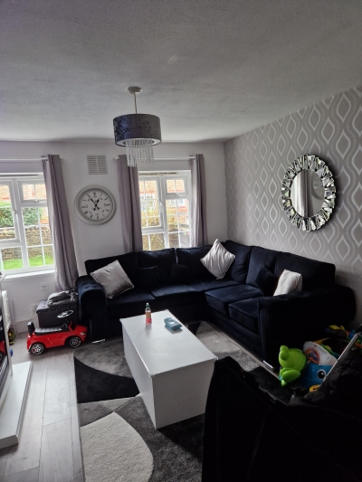 2   bedroom flat in Plaistow