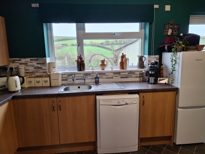 2 bedroom house in Galmpton House Exchange