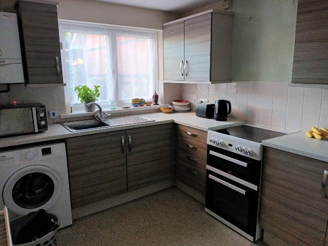2 bedroom bungalow in Flitwick House Exchange