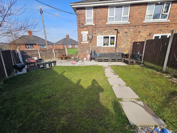 3 bedroom house in Blurton House Exchange