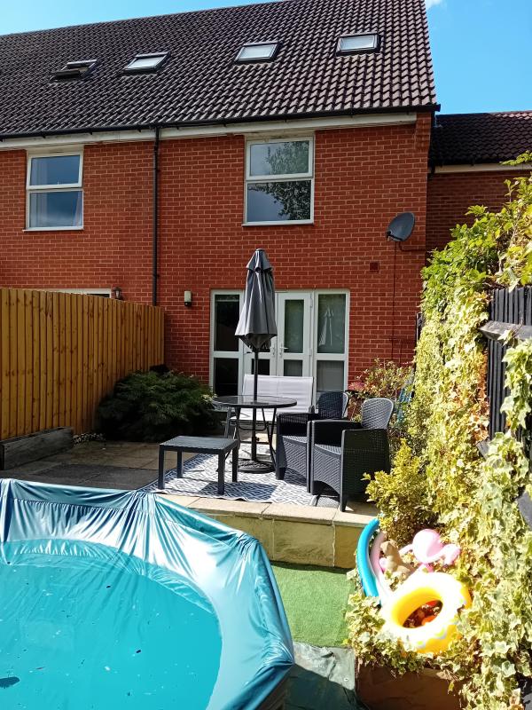 3 bedroom house in Bramley House Exchange