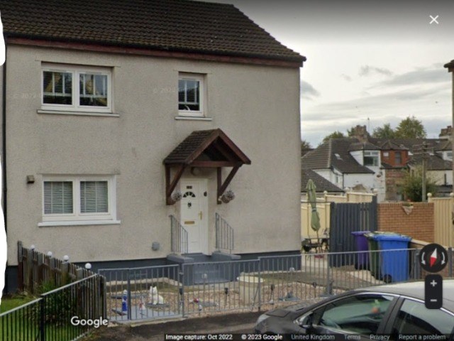 3 bedroom house in Carmyle House Exchange