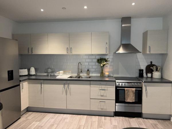 2 bedroom flat in Whitechapel House Exchange