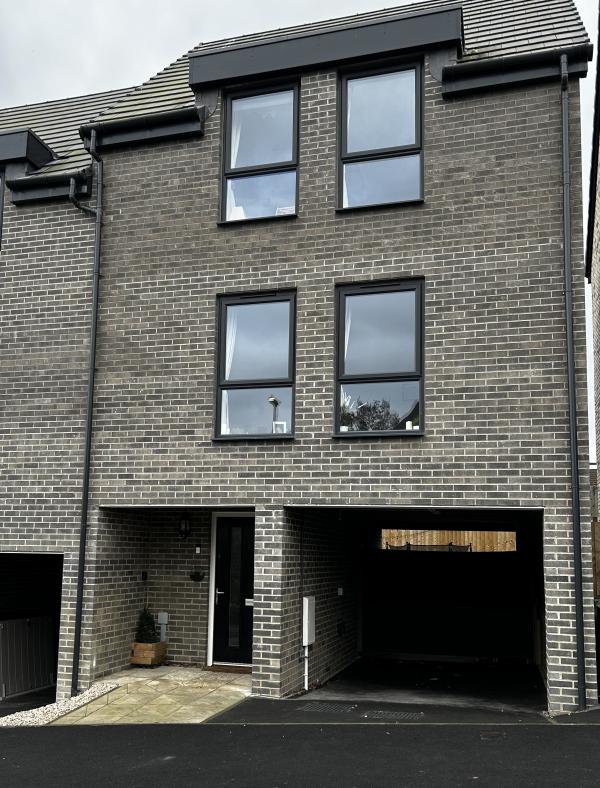 2 bedroom house in Exwick House Exchange