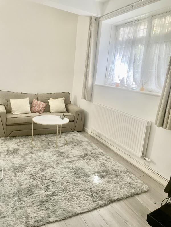 1 bedroom maisonette in Limehouse House Exchange