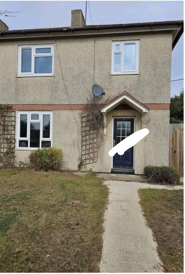 3 bedroom house in Barford St Martin House Exchange