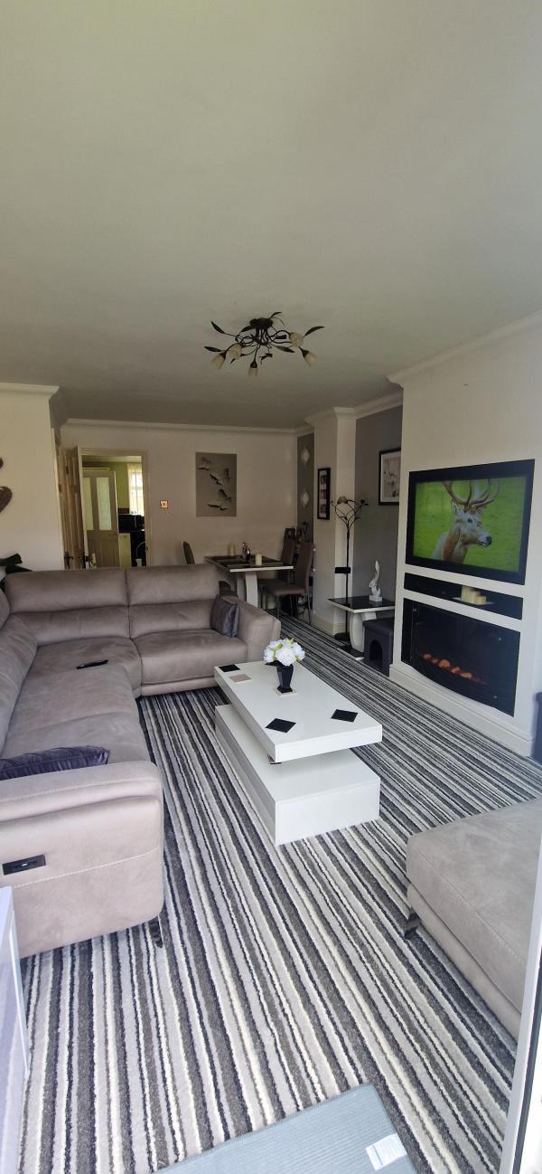 3 bedroom house in Woolwich House Exchange