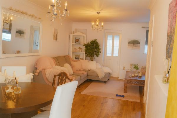 2 bedroom house in London House Exchange