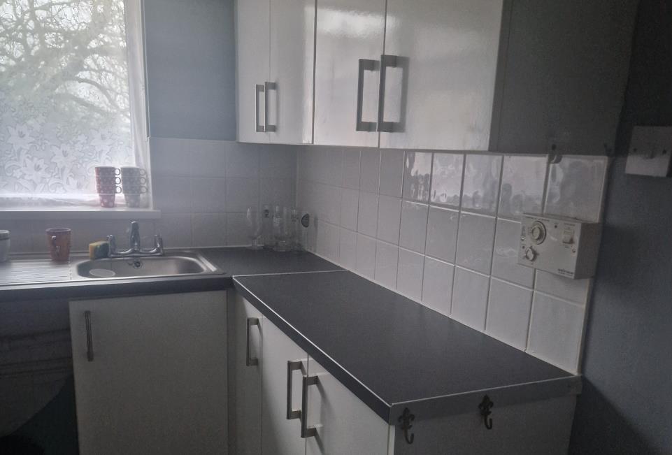 1 bedroom flat in Tile Hill House Exchange
