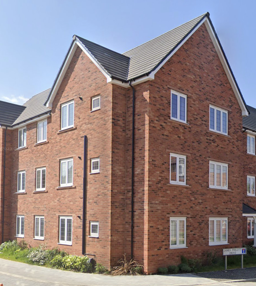 1 Bedroom flat In Poynton Wants 2 Bedroom house In Poynton House Exchange