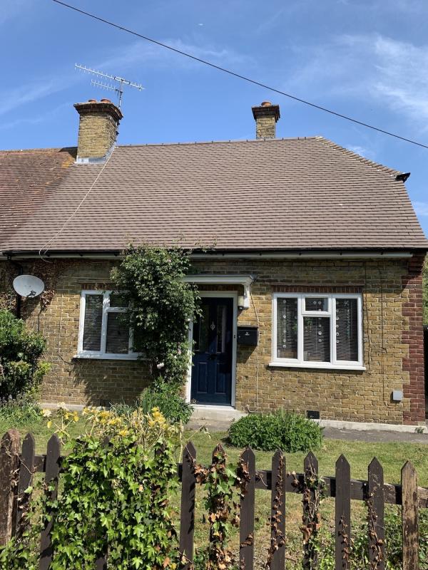 2 bedroom house in Faversham House Exchange