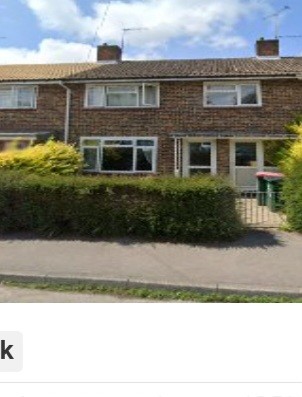 3 bedroom house in Ifield House Exchange