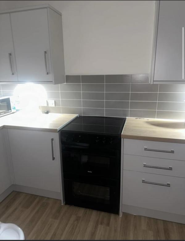2 bedroom flat in Splott House Exchange