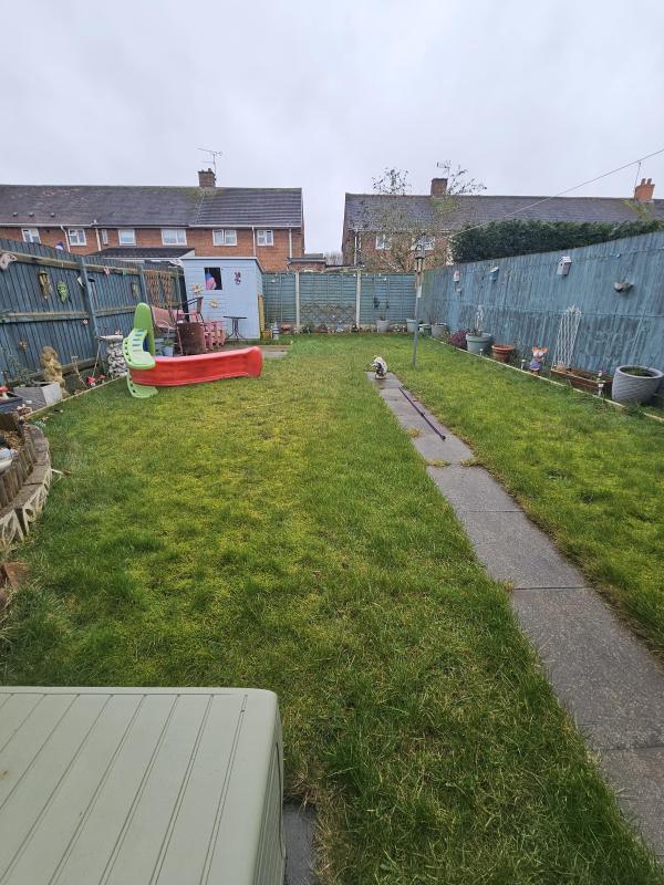 2 bedroom house in Wolverhampton House Exchange