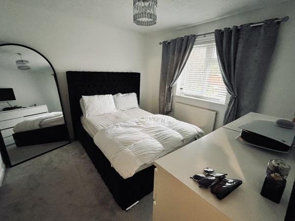 3 bedroom house in Wells House Exchange