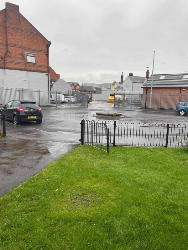 3 bedroom house in Attercliffe House Exchange