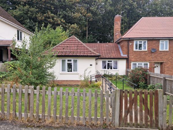 1 bedroom bungalow in Ilkeston House Exchange