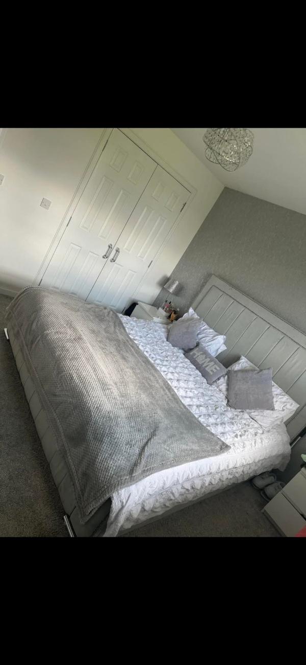 2 bedroom flat in East Kilbride House Exchange
