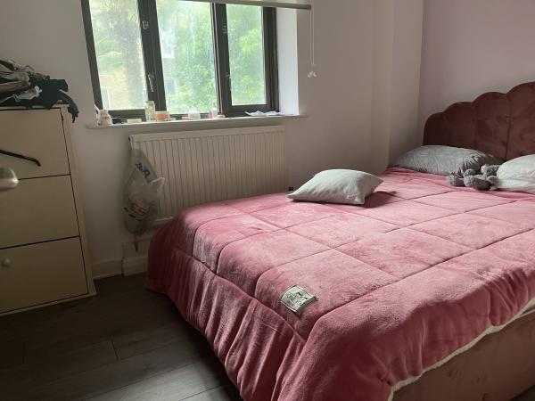 2 bedroom flat in North Kensington House Exchange