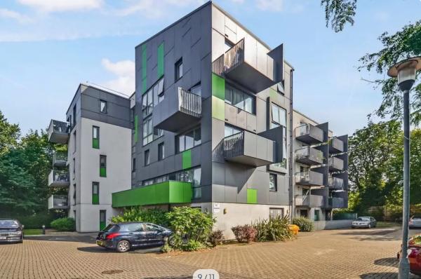 2 bedroom house in London House Exchange