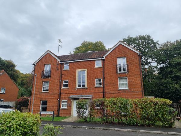 1 bedroom flat in High Wycombe House Exchange