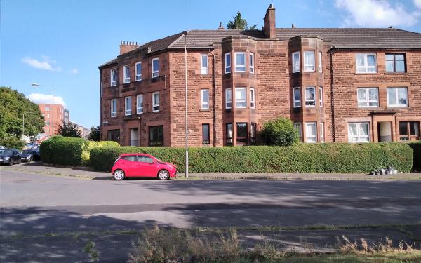 2 bedroom flat in Anniesland House Exchange