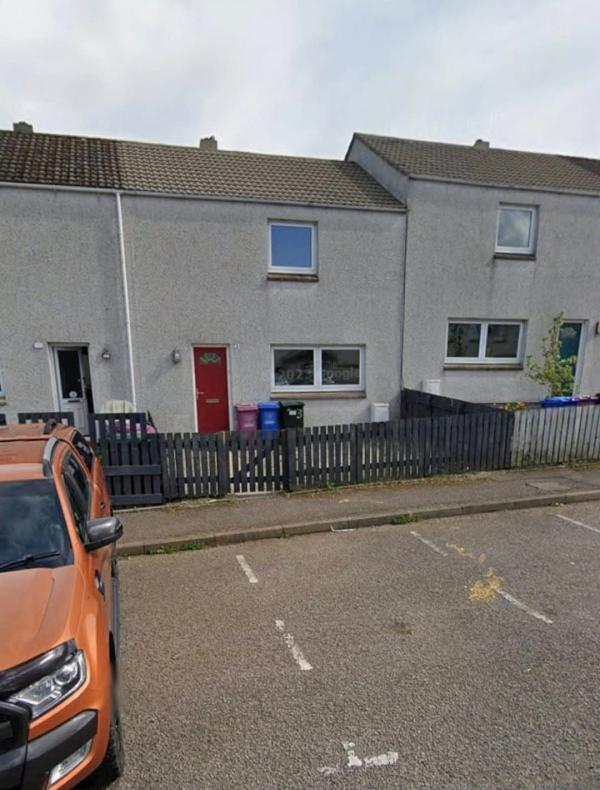 2 bedroom house in Lhanbryde House Exchange