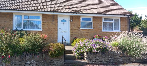 2 bedroom bungalow in Ilmington House Exchange