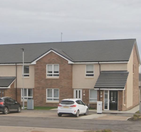2 bedroom house in Coatbridge House Exchange