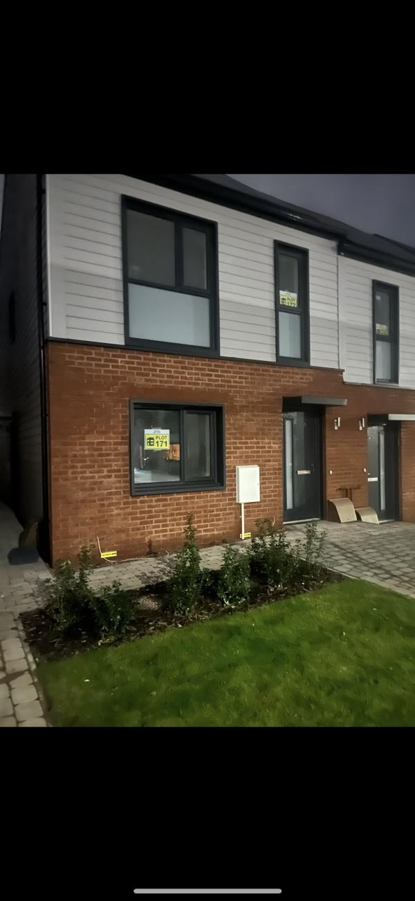 1 bedroom flat in Wolverhampton House Exchange