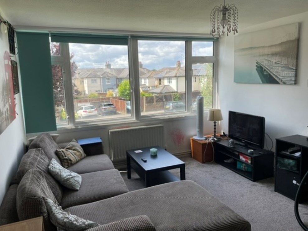 2 bedroom flat in Eton House Exchange