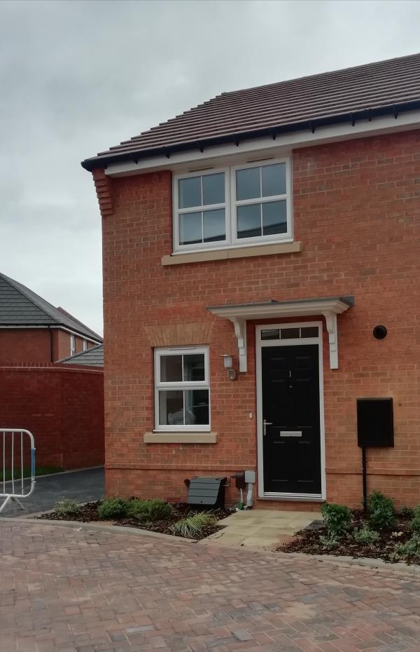 2 bedroom flat in Tamworth House Exchange