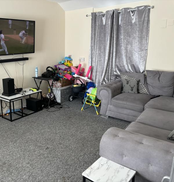 2 bedroom bungalow in Loddon House Exchange