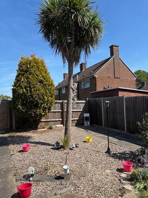 2 bedroom bungalow in Leicester Forest East House Exchange