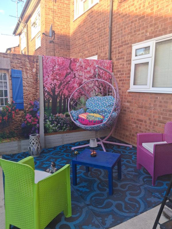 1 bedroom maisonette in Northwood Hills House Exchange