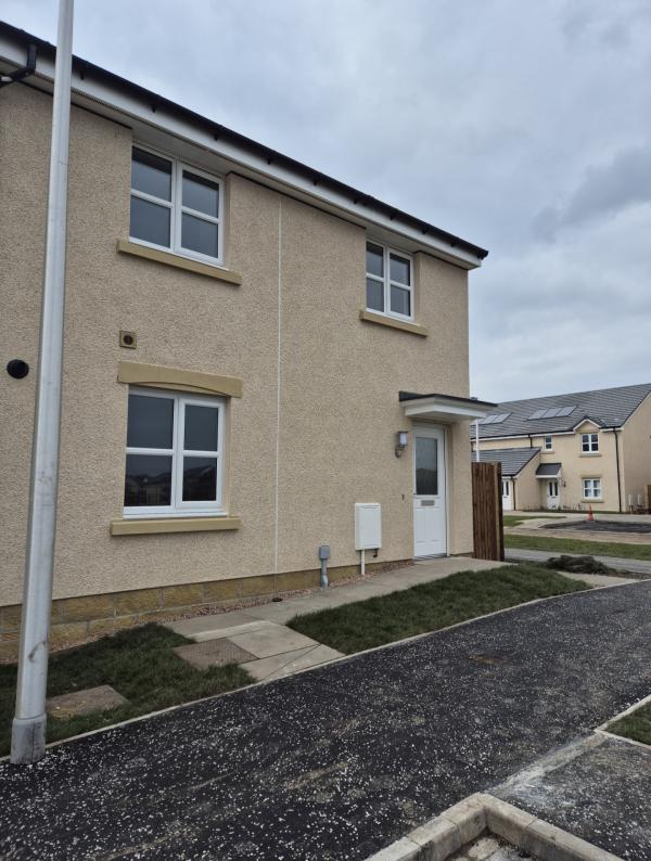4 bedroom house in Whitecraig House Exchange