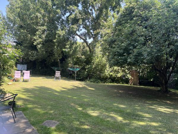 2 bedroom flat in East Finchley House Exchange