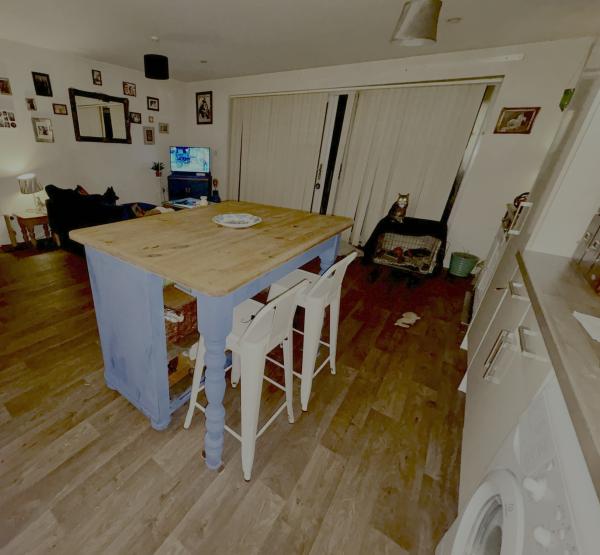 1 bedroom flat in Hampden Park House Exchange