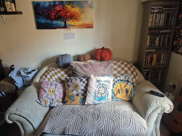 2 bedroom flat in West Moors House Exchange