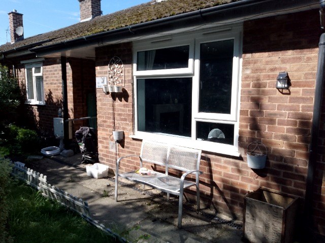 2 bedroom bungalow in Northwich House Exchange