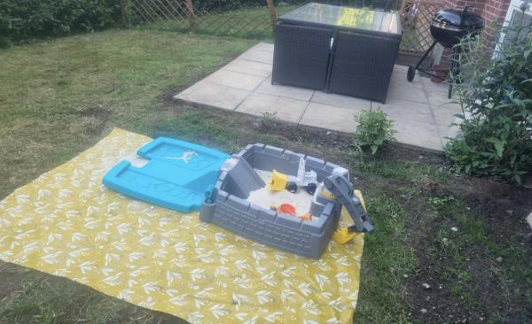 2 bedroom flat in Devizes House Exchange