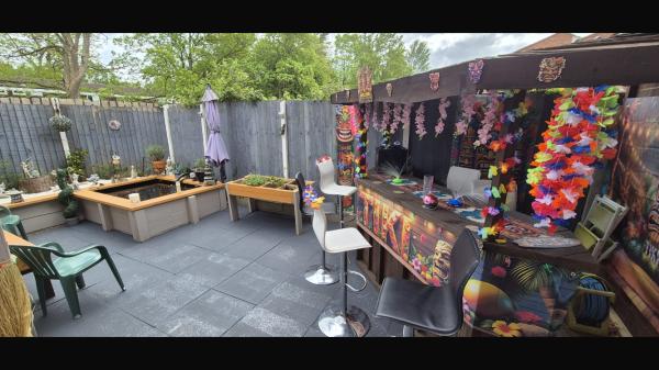 3 bedroom flat in Redditch House Exchange