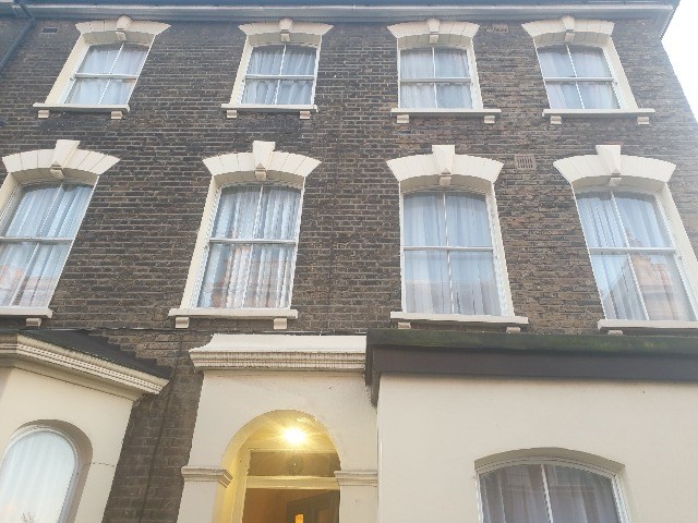 2 bedroom flat in South Hackney House Exchange