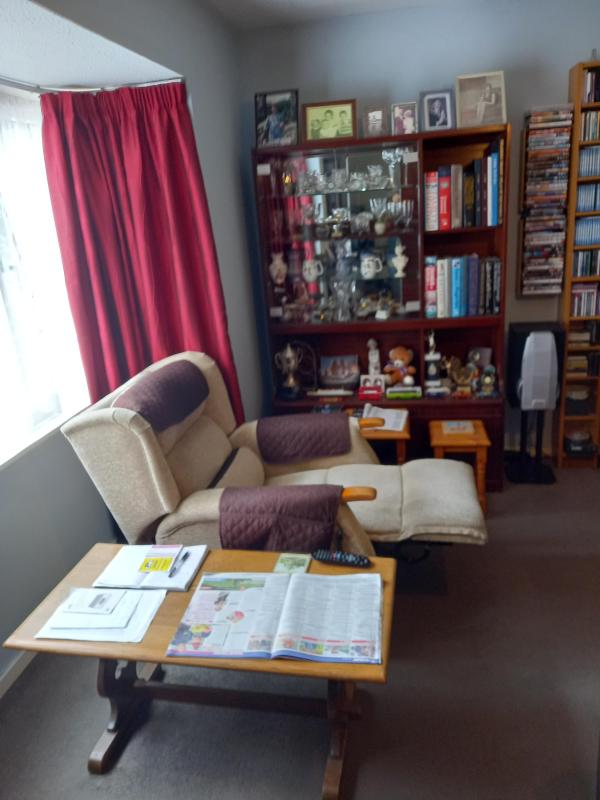 1 bedroom flat in Broom Hill House Exchange