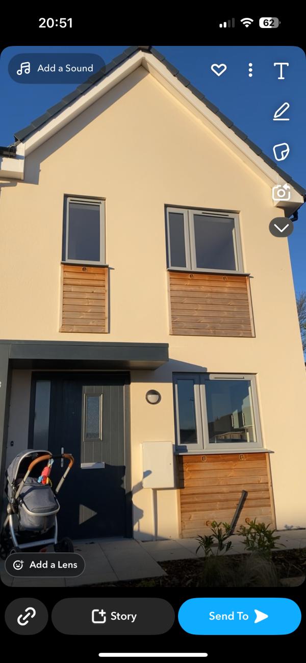 2 bedroom house in Colne House Exchange